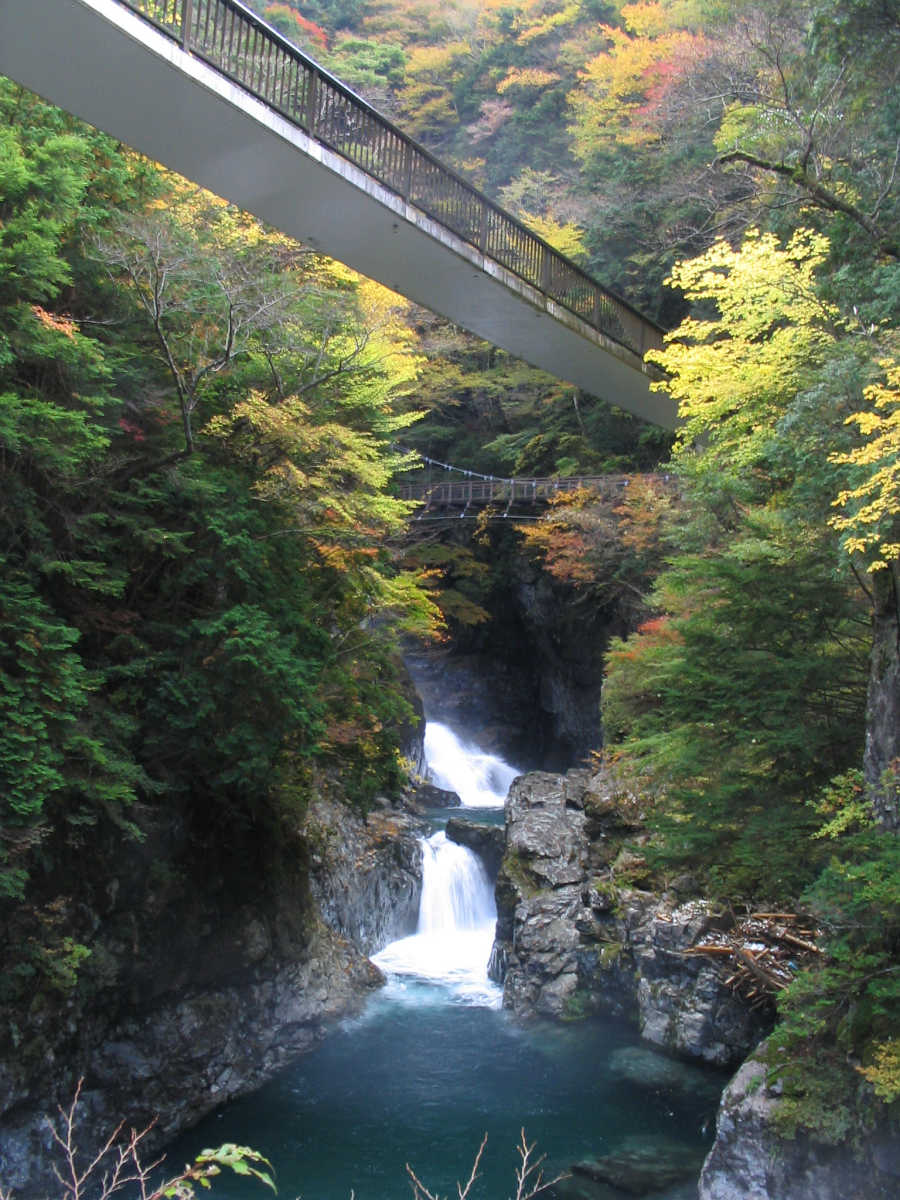 奈良・天川村・御手洗渓谷の紅葉